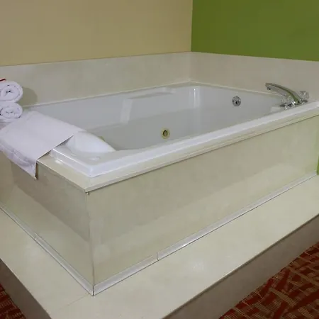 Baymont By Wyndham Sevierville Pigeon Forge Room photo