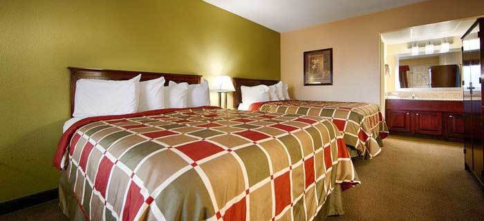 Baymont By Wyndham Pigeon Forge Hotel