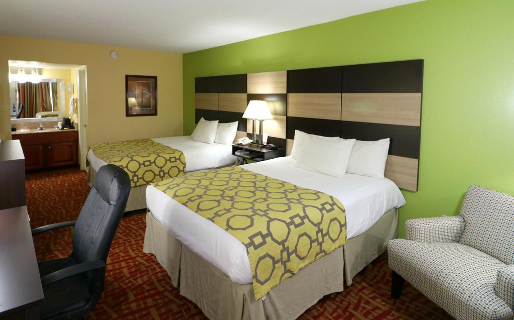 Baymont By Wyndham Pigeon Forge Hotel 2*
