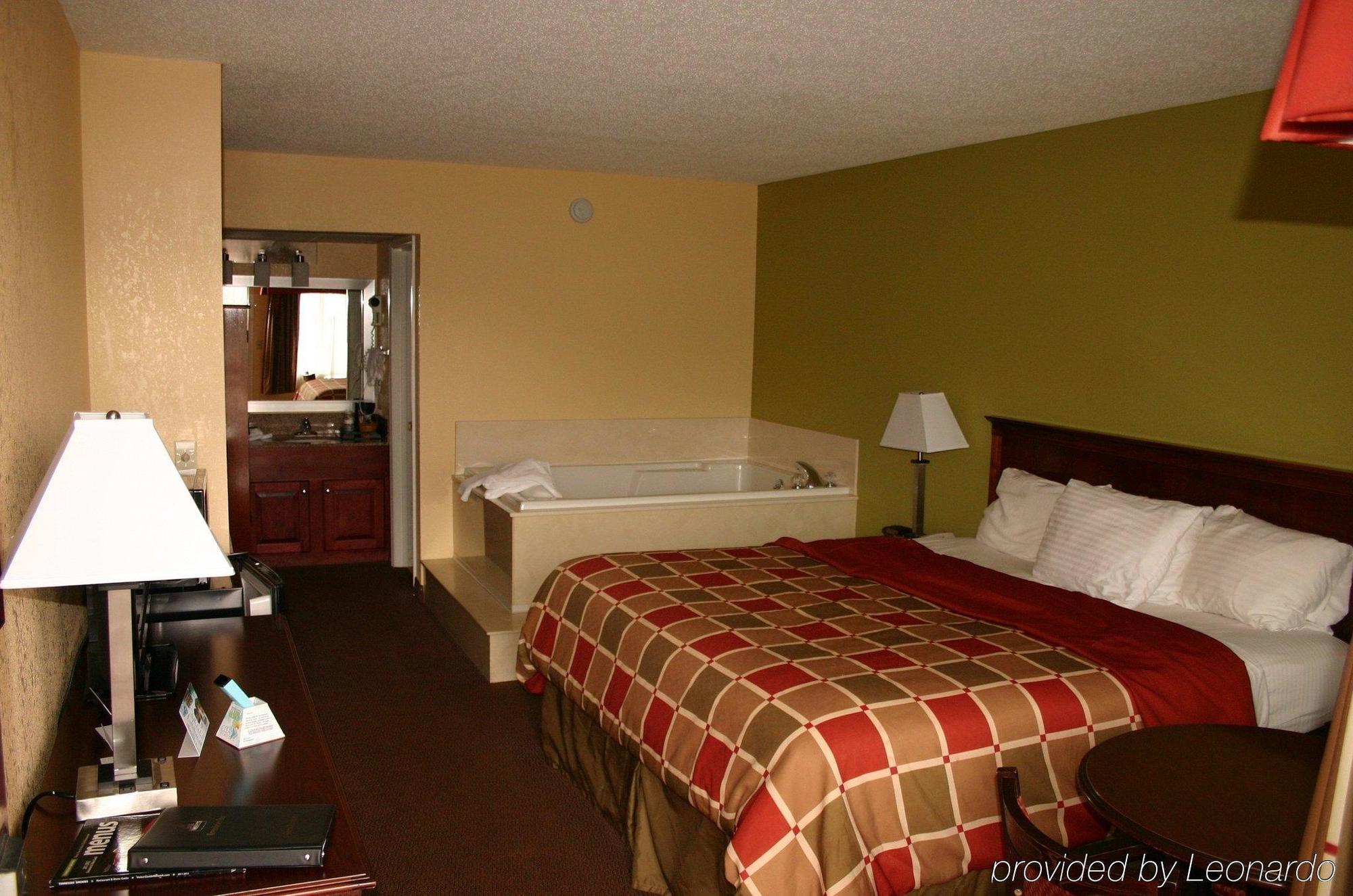 Hotel Baymont By Wyndham Pigeon Forge
