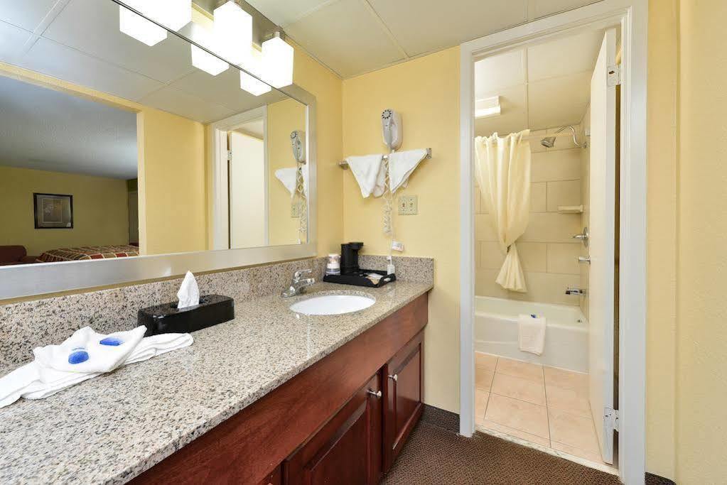Baymont By Wyndham Pigeon Forge Hotel Sevierville