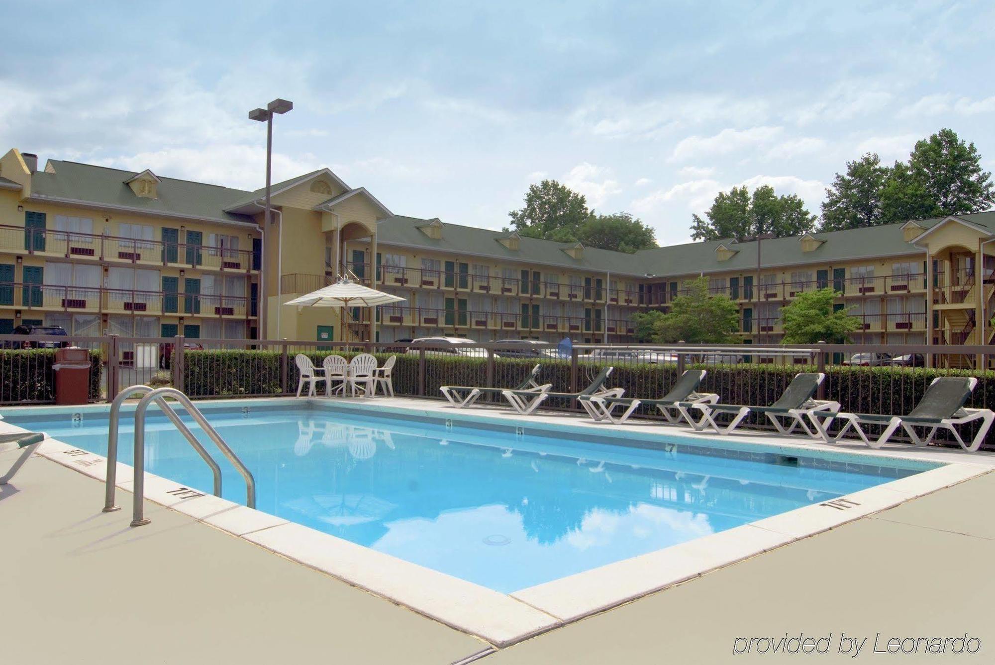 Baymont By Wyndham Pigeon Forge Hotel 2*