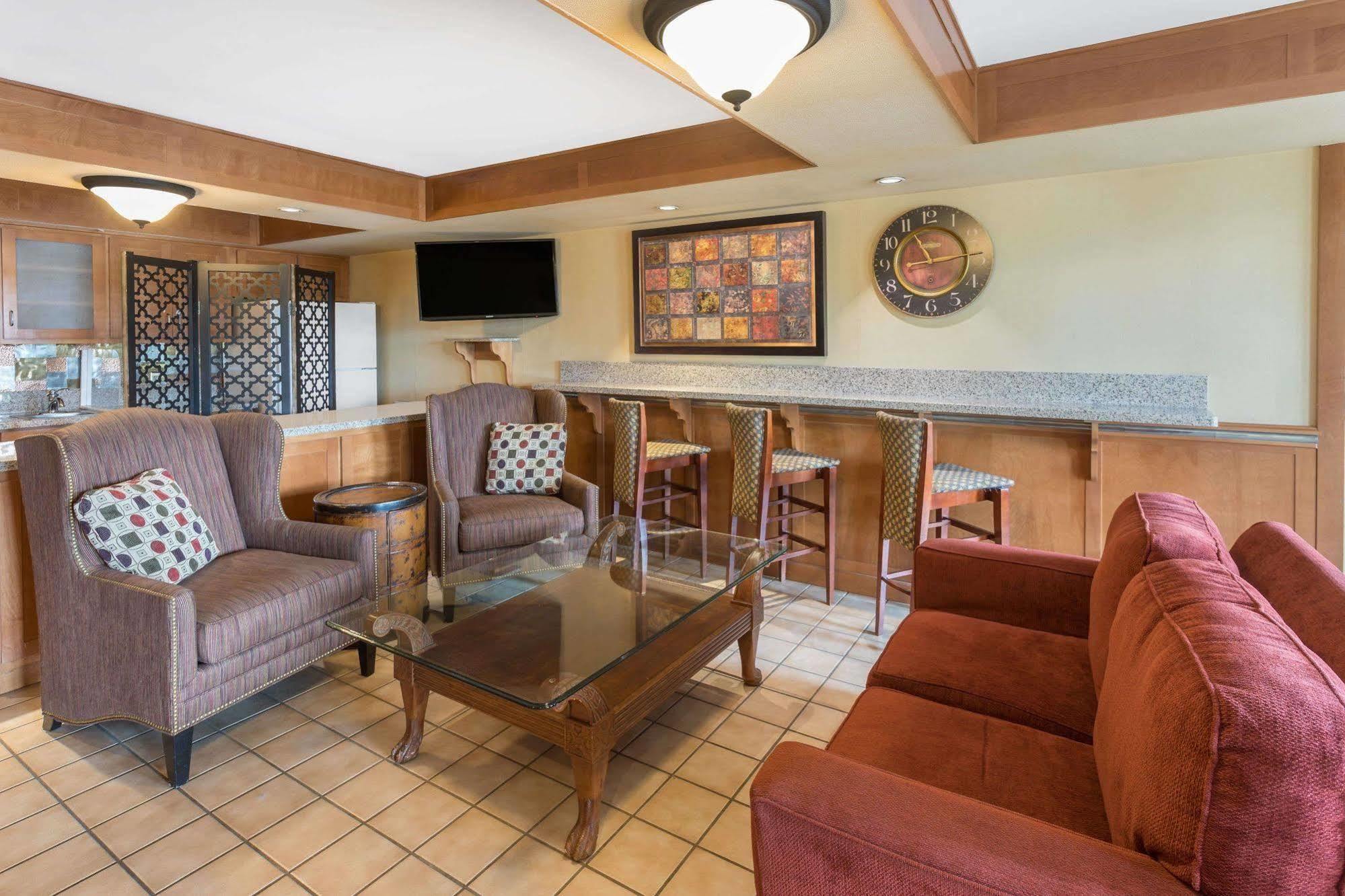 Hotel Baymont By Wyndham Pigeon Forge Sevierville