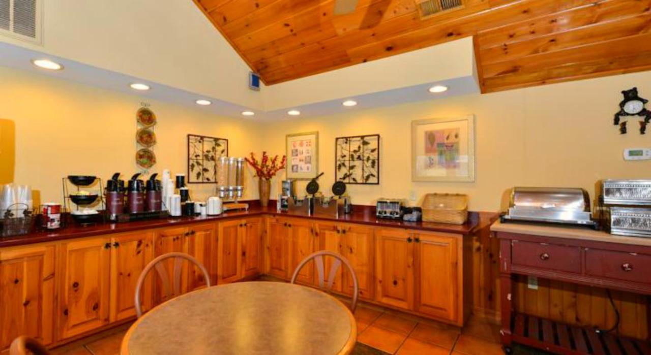 Baymont By Wyndham Pigeon Forge Sevierville