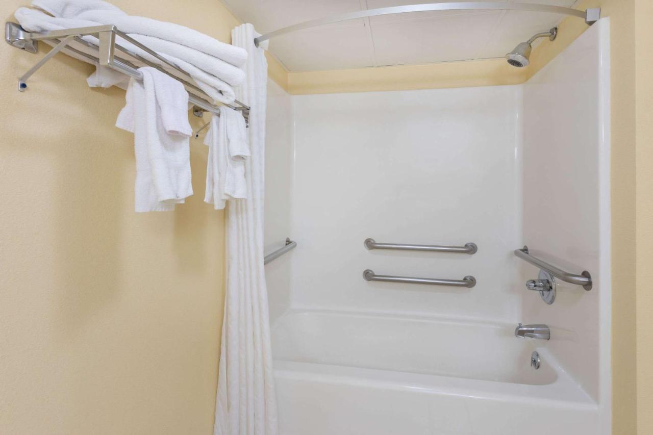 Baymont By Wyndham Pigeon Forge 2*