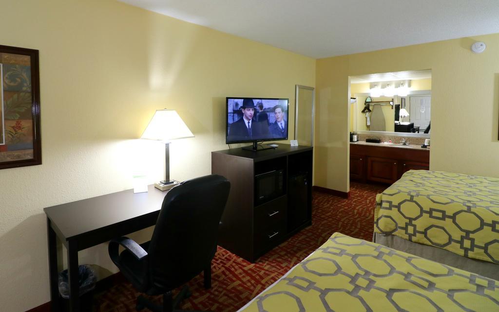 Hotel Baymont By Wyndham Pigeon Forge